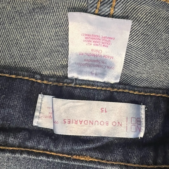 No Boundaries jean shorts - Picture 3 of 3